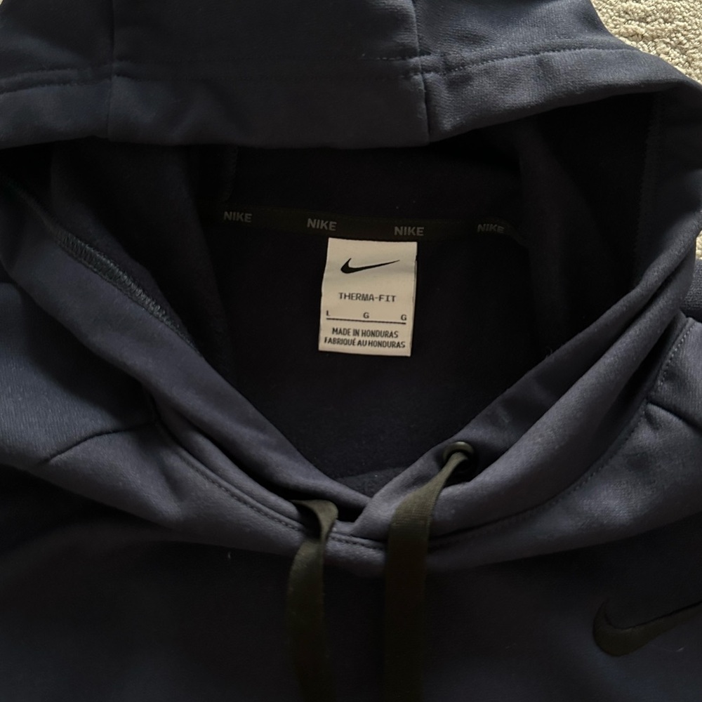 Nike Therma-FIT Training Pullover - Picture 5 of 9